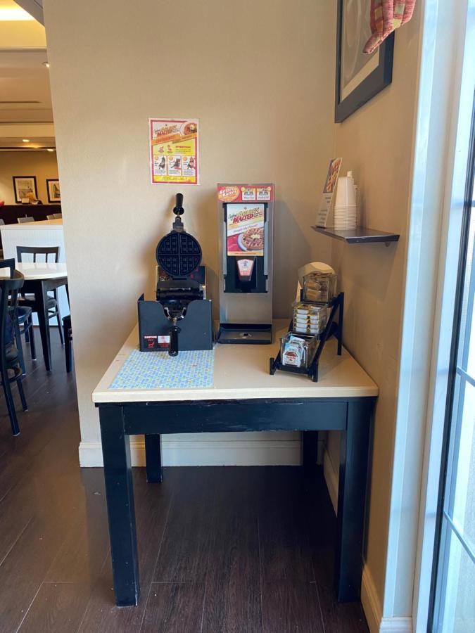 Best Western Bar Harbour Inn Massapequa Park Exteriör bild